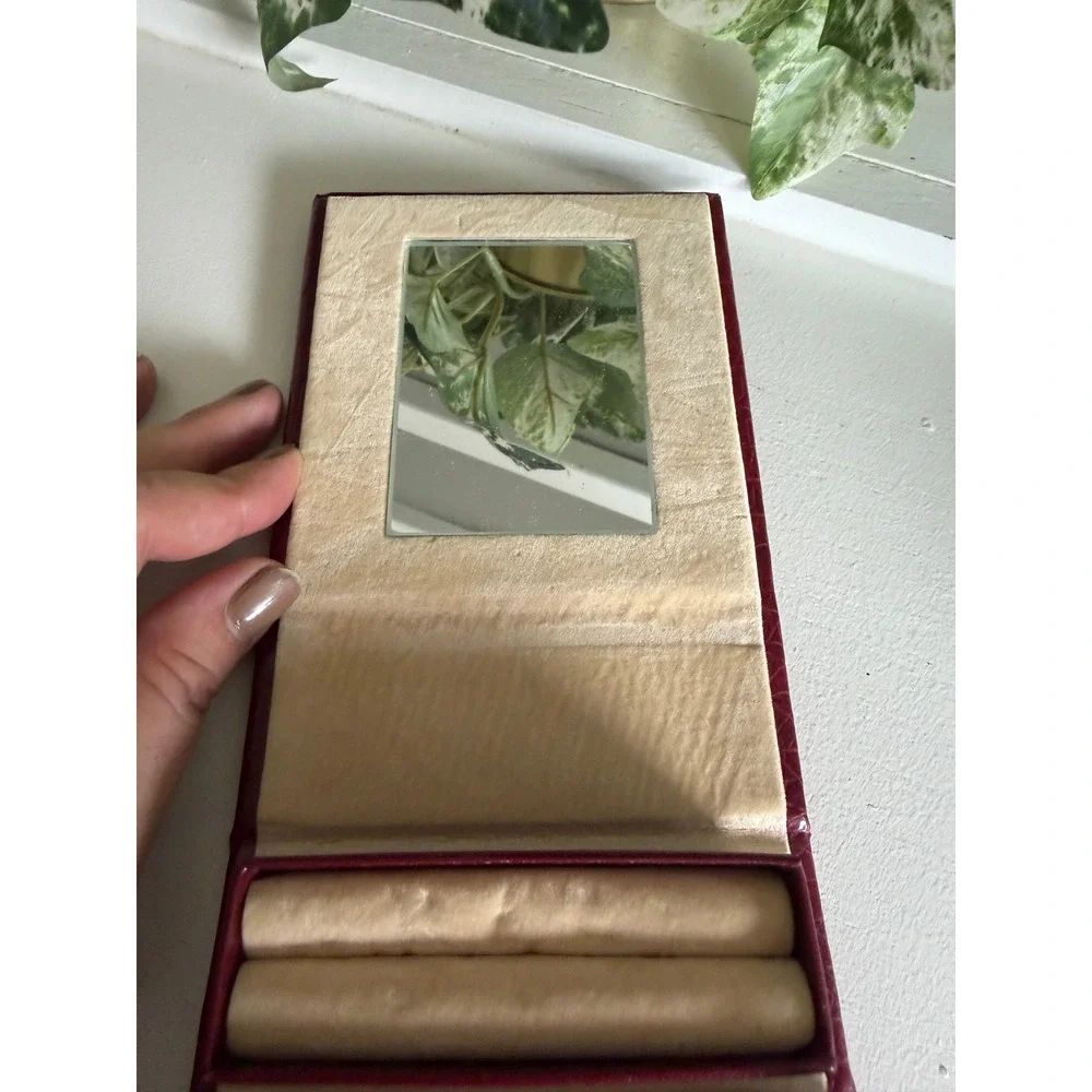 Dulwich Designs Burgundy Croc Embossed Jewelry Travel Case with Mirror & Handle